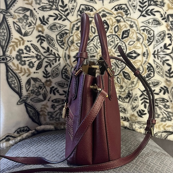 Michael Kors LOVE Burgundy Leather Tote/Crossbody Bag - Picture 6 of 16